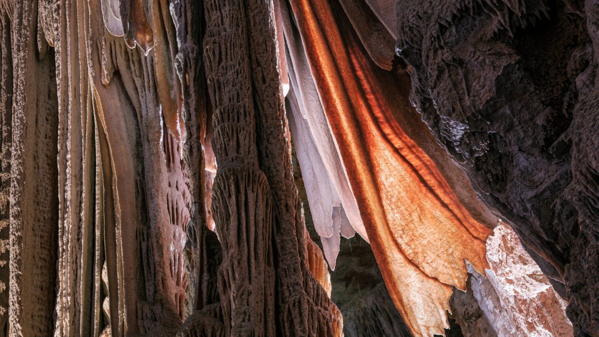 Mariage insolite à la Grotte de la salamandre