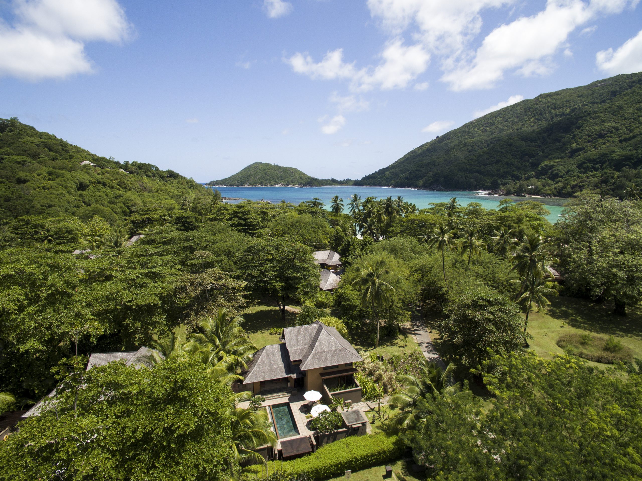 Se-marier-au-Constance-Ephelia-à-Mahé-Seychelles, mariage-de-luxe-Seychelles-scénographie-sur-mesure-Luxury-Events-Agency