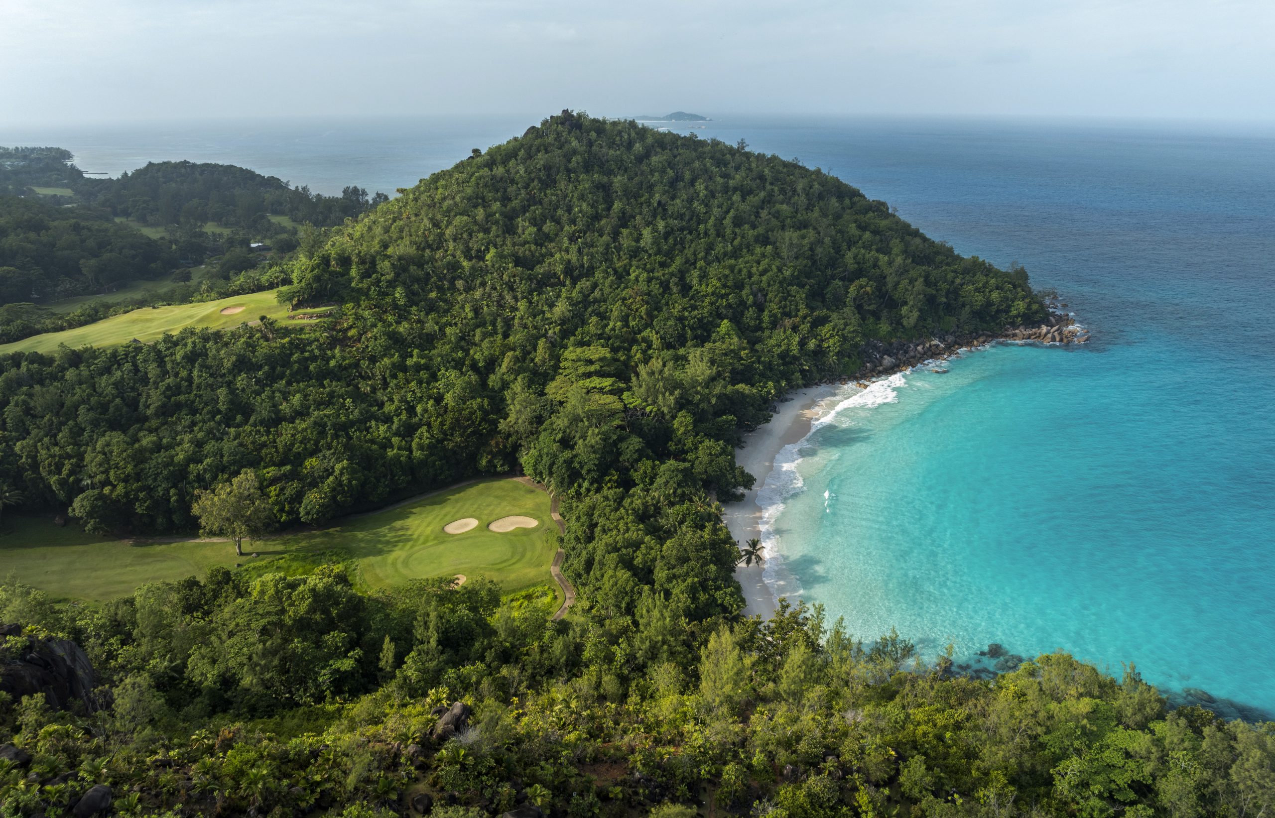 Se-marier-au-Constance-Lemuria: mariage-de-luxe-aux-Seychelles-dans-un décor-naturel-d’exception-orchestré-par-Luxury-Events-Agency, wedding-planner-de-luxe-seychelles