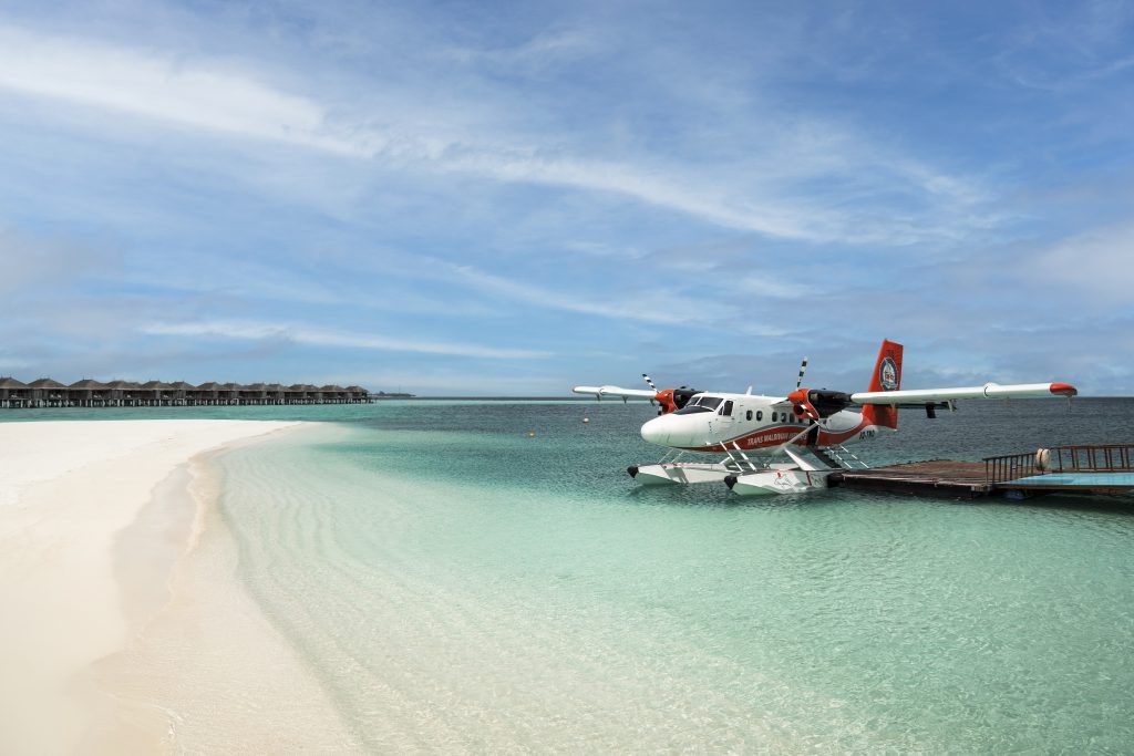 Se-marier-à-Constance-Moofushi-aux-Maldives, mariage-de-luxe-intimiste-poétique-par-Luxury-Events-Agency-dans-un-atoll-préservé, Wedding-planner-Maldives-Wedding-planner-de-luxe-Maldives-Luxury-events-agency-Maldives